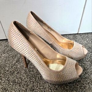Jennifer Lopez Blush Bling Platform Heel Dress Shoes, Size 8.5, Rhinestones, EUC